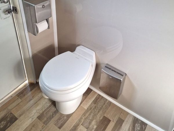 Restroom trailer