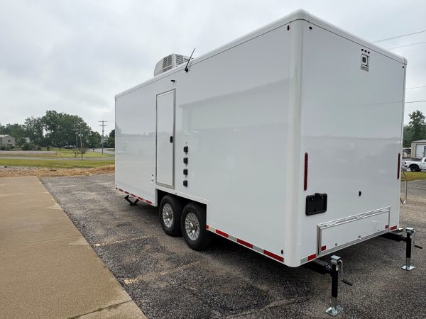 NRT-620 Public - 720 gallon waste tank, 4 season package - Image 4