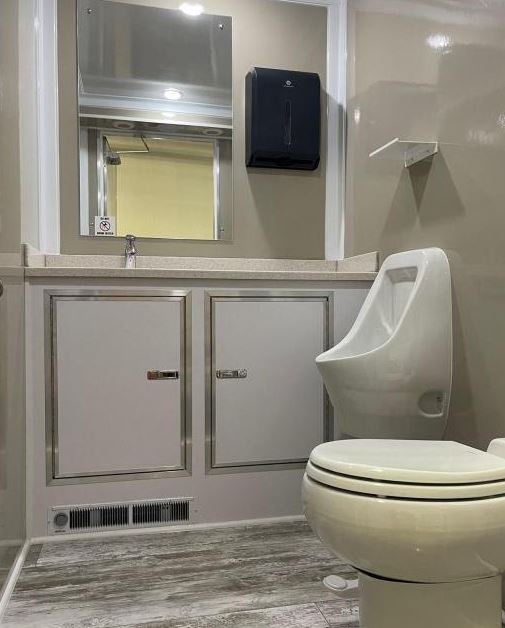 2 Station Luxury Restroom Trailer
