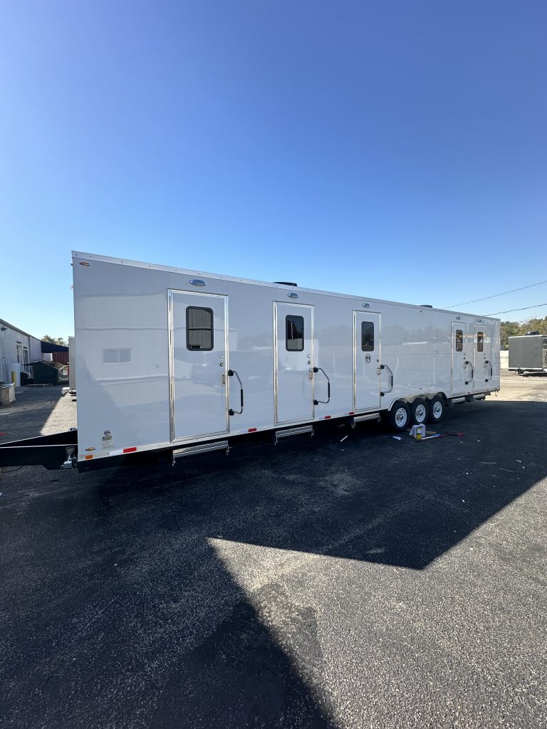 8 Person Private Room Bunk Sleeper Trailer